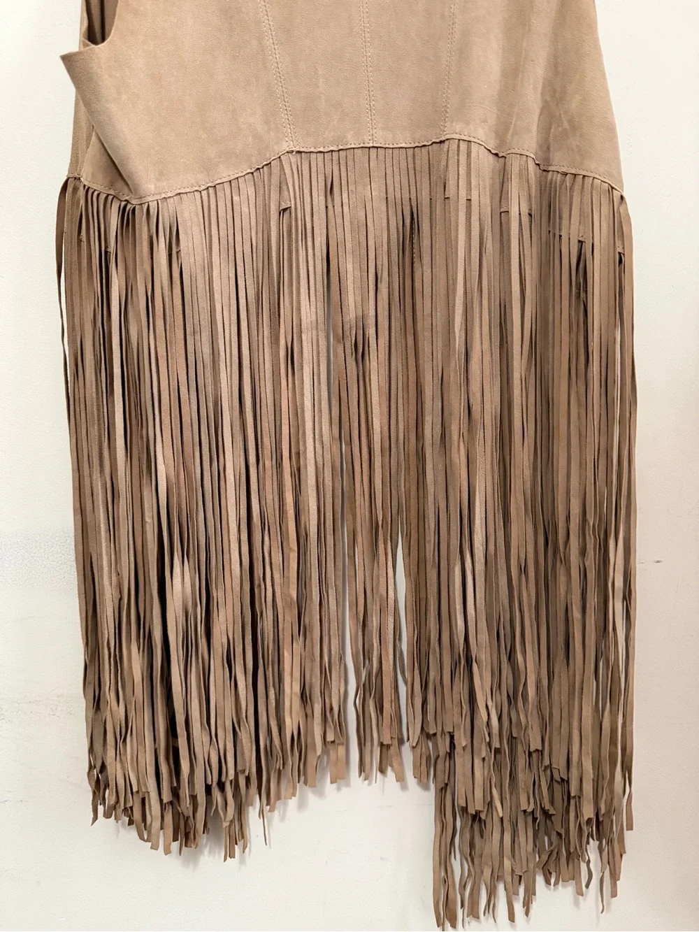 LAMARQUE Collection Suede Fringe Vest Women’s Medium Tan Western Boho Festival - Picture 12 of 13